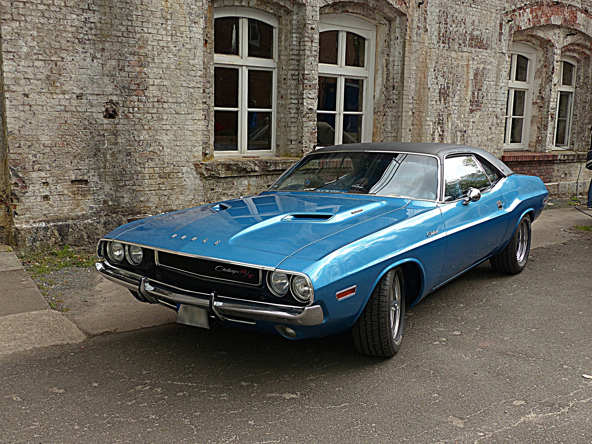 dodge challenger