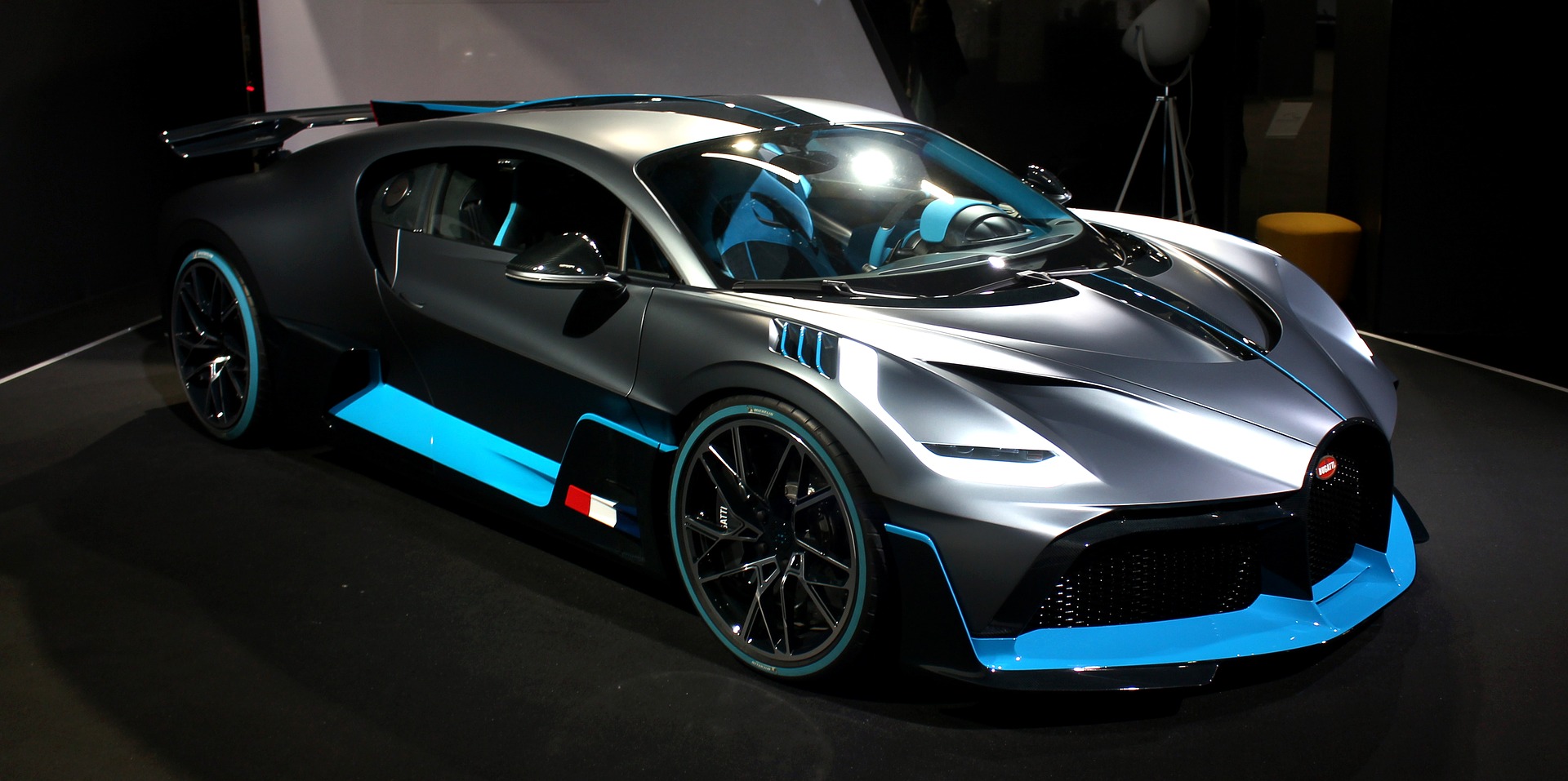 bugatti divo