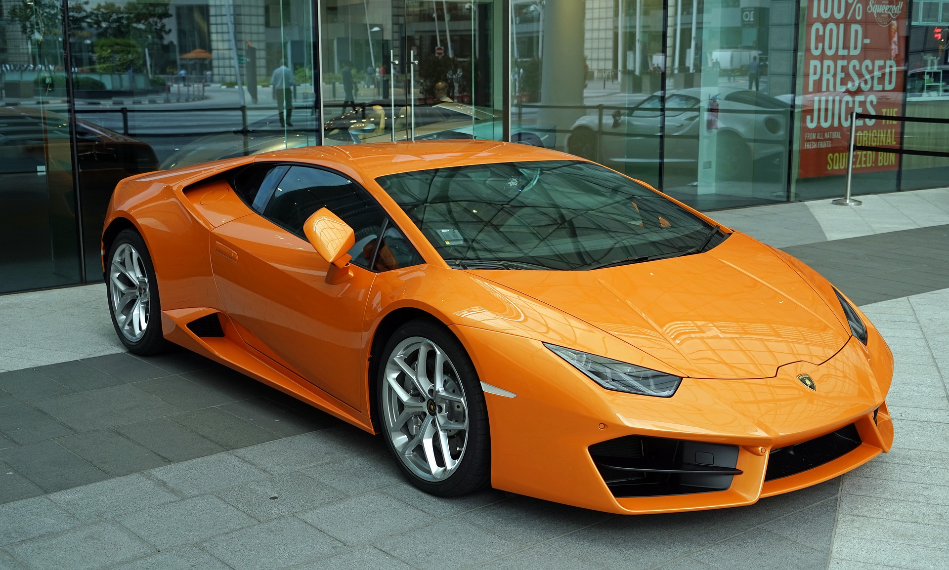 lamborghini huracan cena