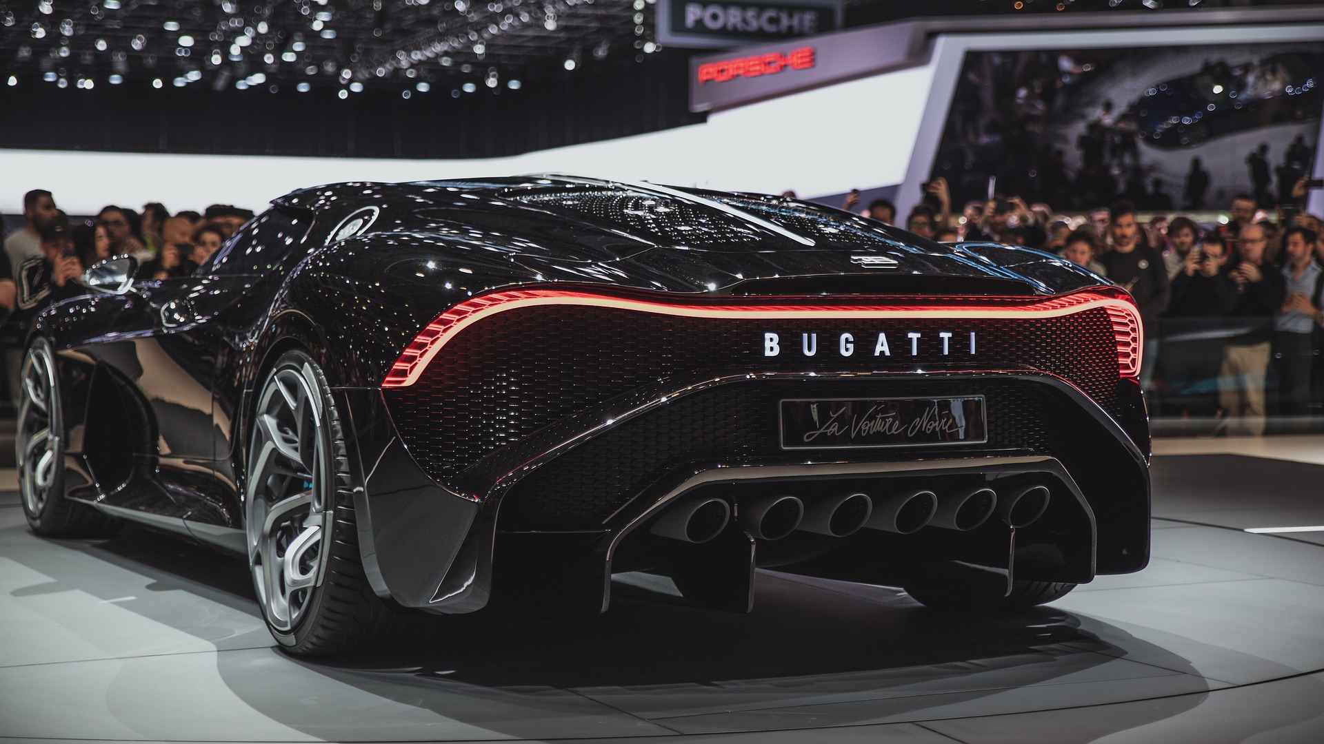 bugatti la voiture noire