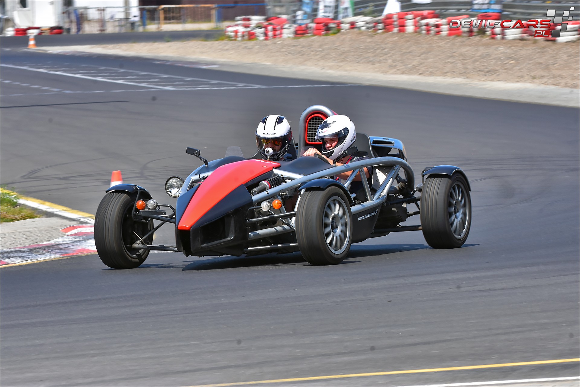 ariel atom