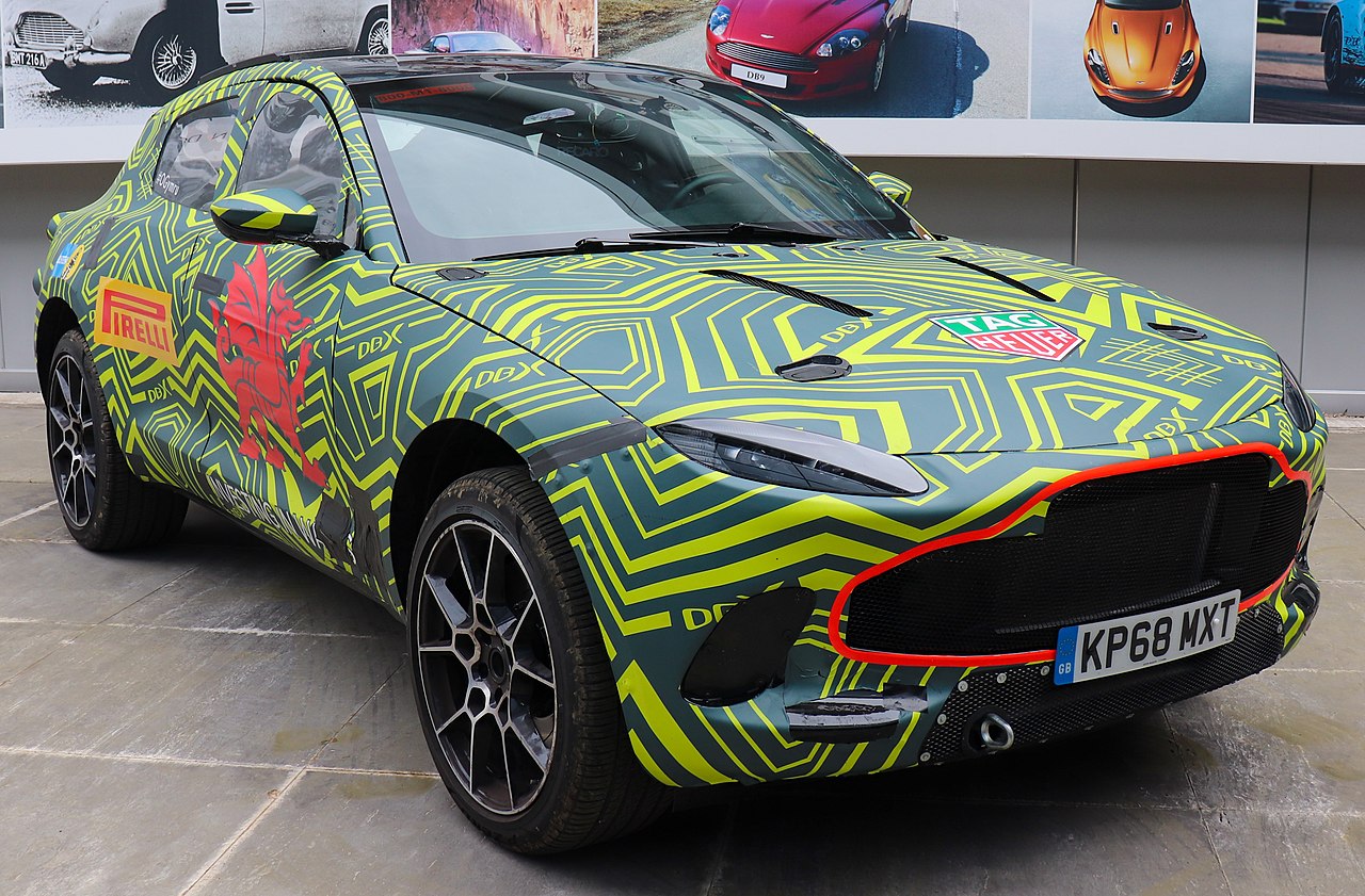 Aston Martin DBX