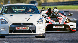 KTM X-BOW vs. Nissan GTR