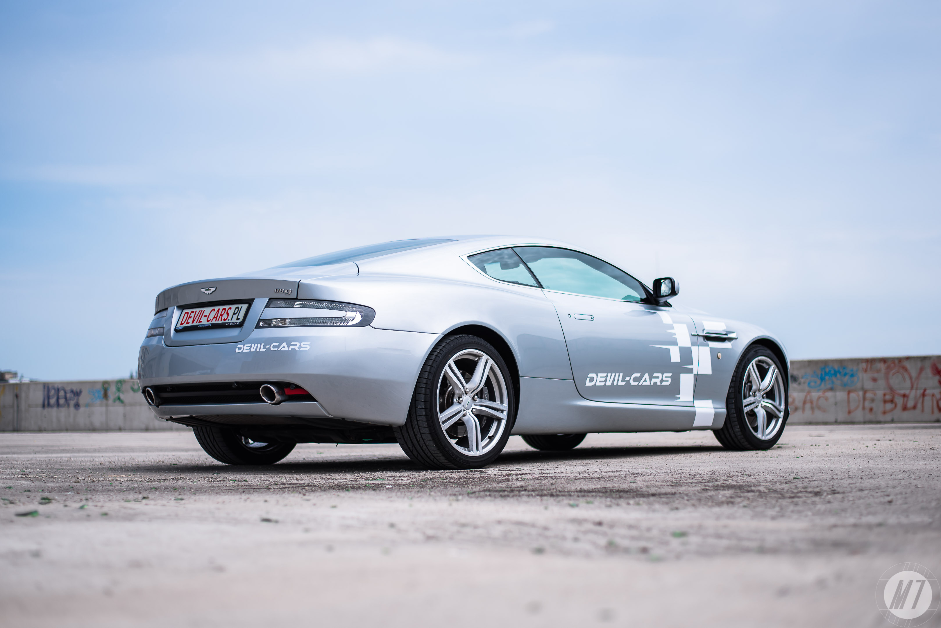 Aston Martin DB9