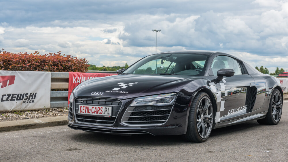 Audi R8 V10