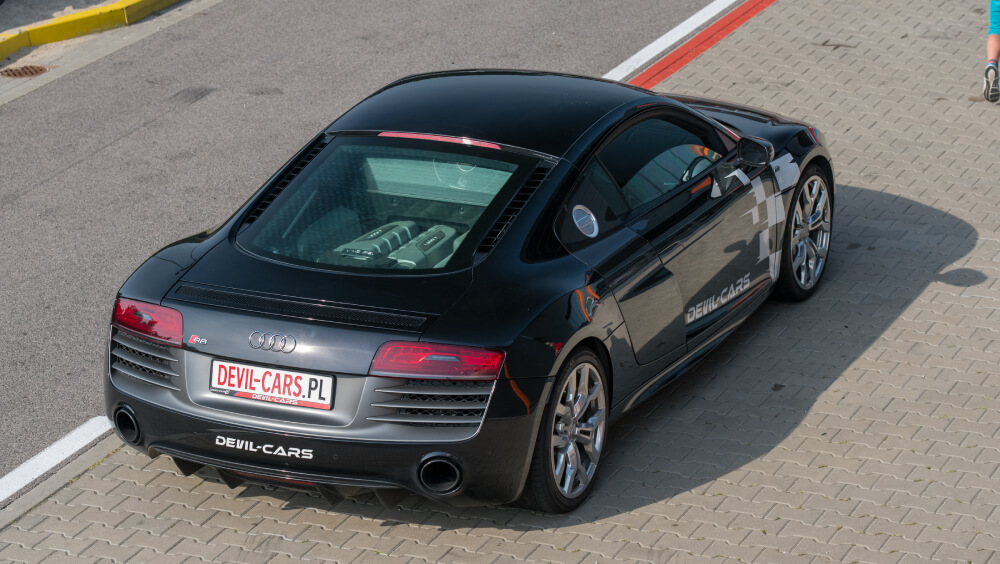 Audi R8 V10