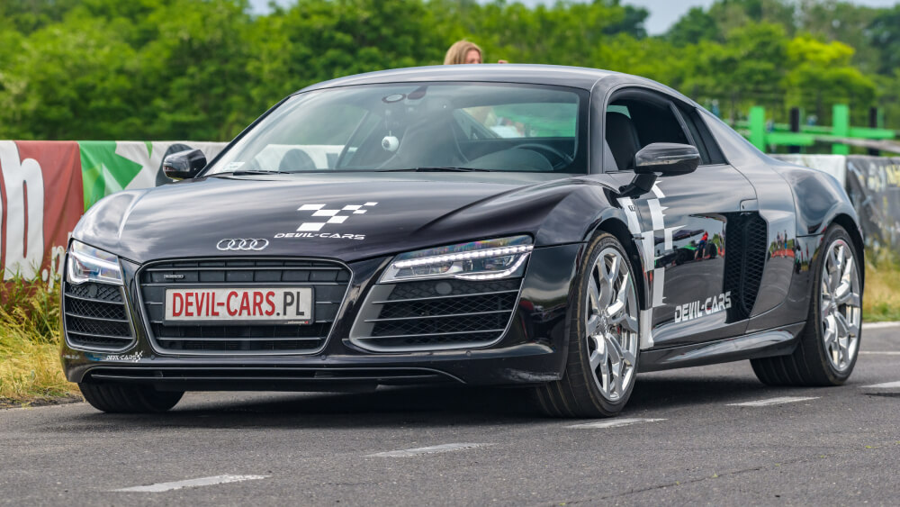 Audi R8 V10