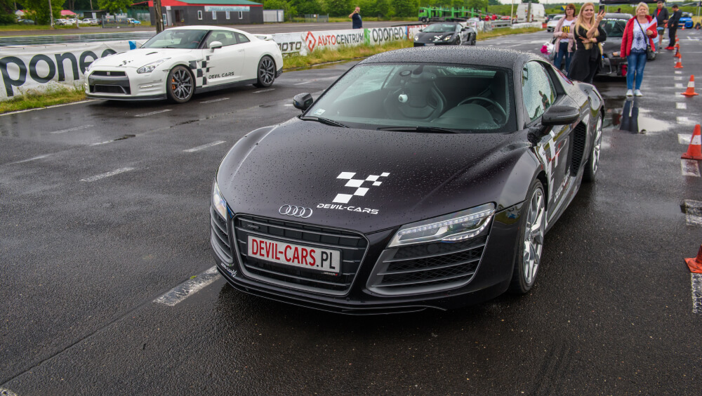 Audi R8 V10