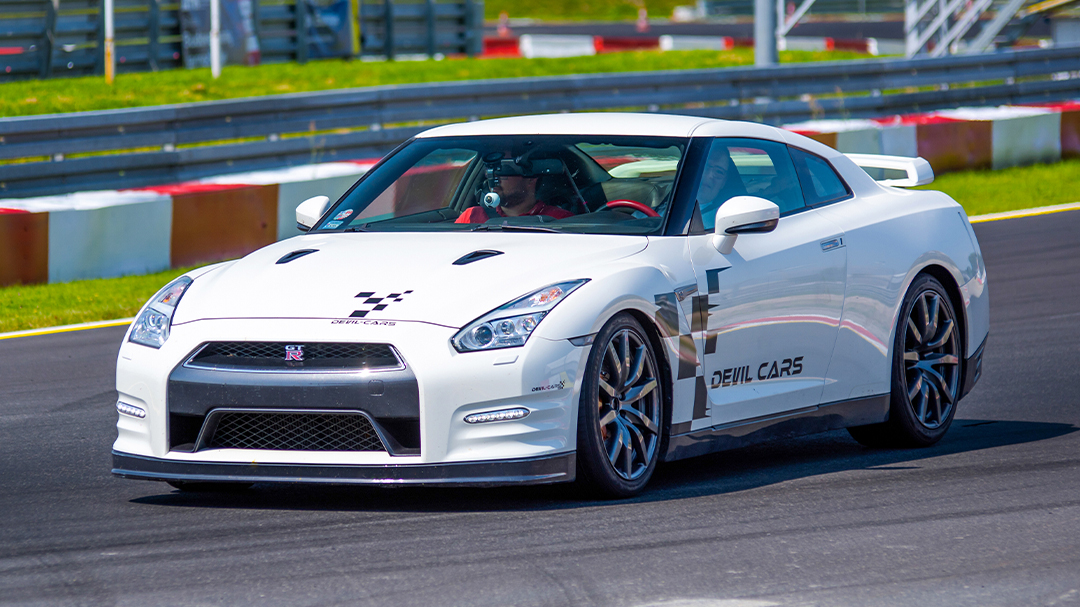 Nissan GTR